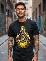 Camiseta Masculina Brasil Futebol Jogador Campeão Estampa Troféu Visual Impacto Toque Macio Cor:PretoTamanho:G