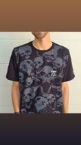 Camiseta Masculina Caveira