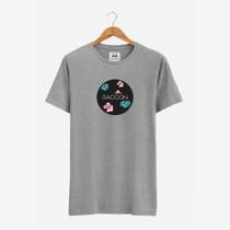 Camiseta Masculina Cinza Circle Raccon Camiseta Masculina Cinza Circle Raccon