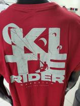 Camiseta masculina de malha vermelha Camiseta masculina de malha vermelha