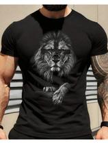 Camiseta Masculina Fé e Força - Estampa de Leão com Cruz em Algodão Preto Camiseta Masculina Fé e Força - Estampa de Leão com Cruz em Algodão Preto