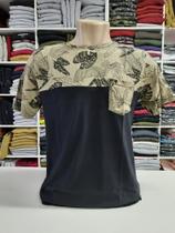 Camiseta Masculina Floral Com Bolso