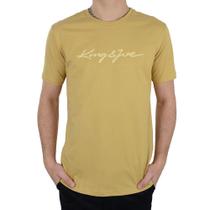 Camiseta Masculina King&Joe MC Logomania Marrom - CA23005 Camiseta Masculina King&Joe MC Logomania Marrom - CA23005
