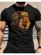 Camiseta Masculina Leão Dourado em Algodão Preto - Design Clássico