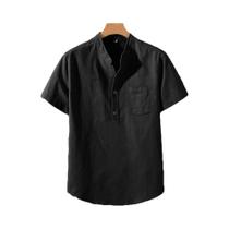 Camiseta Masculina Manga Curta - Gola Careca, Bolso e Botão - Conforto para o Verão
