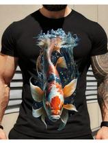 Camiseta Masculina Peixe Koi em Algodão Preto - Design Aquático Camiseta Masculina Peixe Koi em Algodão Preto - Design Aquático