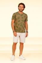 Camiseta Masculina Slim Fit Estampada Folhagem Six One Verde Algodão com Elastano Camiseta Masculina Slim Fit Estampada Folhagem Six One Verde Algodão com Elastano