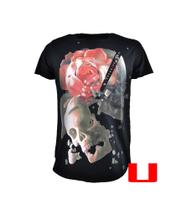 Camiseta Masculina Slim Fit Semi Long Caveira Floral com Mulher-Algodão Penteado Encorpado Premium
