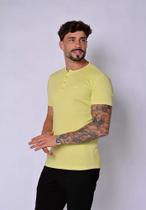 Camiseta masculina slim gola henley tricot premium manga curta