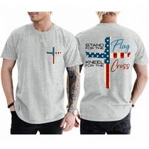 Camiseta masculina Tuislay Christian Stand for The Flag Ajoelhe-se para The Cross American Flag 4 de julho Jesus Faith Religious Grey Light Grey Taman Camiseta masculina Tuislay Christian Stand for The Flag Ajoelhe-se para The Cross American Flag 4 de julho Jesus Faith Religious Grey Light Grey Taman