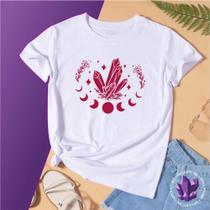 Camiseta Mística Wicca Cristais Camiseta Mística Wicca Cristais