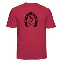 Camiseta Muladeiros Peão Rustico Cor:VermelhaTamanho:P Camiseta Muladeiros Peão Rustico Cor:VermelhaTamanho:P