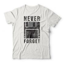Camiseta Never Forget - Off White Camiseta Never Forget - Off White