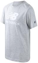 Camiseta New Balance Boys Cotton Core Stacked Logo Tamanho 8 Camiseta New Balance Boys Cotton Core Stacked Logo Tamanho 8