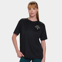 Camiseta New Balance LC Athletics Feminina Camiseta New Balance LC Athletics Feminina