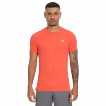 Camiseta New Balance Sport Essentials - masculino - laranja