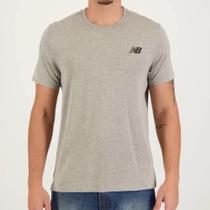 Camiseta New Balance Tenacity Logo Cinza Luar