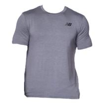 Camiseta New Balance Tenacity Logo Grafite e Preto Masculino