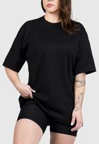 Camiseta Oversized Lisa Feminina Perfeita Para Quem Gosta de Liberdade e Estilo - Preta Camiseta Oversized Lisa Feminina Perfeita Para Quem Gosta de Liberdade e Estilo - Preta