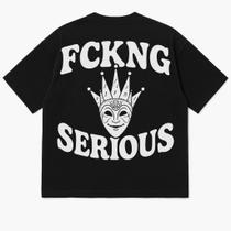 Camiseta Oversized Preta FCKNG SERIOUS - 100% Algodão Premium com Estampa DTF Camiseta Oversized Preta FCKNG SERIOUS - 100% Algodão Premium com Estampa DTF