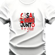 Camiseta Peronalizada Casal Que BeBe Junto Vive Feliz