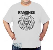 Camiseta Plus Size A Sua Escolha Entre Nossas Estampas Camiseta Plus Size A Sua Escolha Entre Nossas Estampas