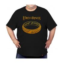 Camiseta Plus Size Senhor Dos Anéis Estampa Dourada Hobbits Camiseta Plus Size Senhor Dos Anéis Estampa Dourada Hobbits