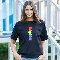 Camiseta Preta Coração - ORGULHO - LGBT