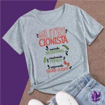 Camiseta Profissões Nutricionista ouvindo Abobrinhas