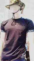 Camiseta Puboo Masculino Com Detalhe Camuflado Camiseta Puboo Masculino Com Detalhe Camuflado