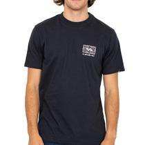 Camiseta Quiksilver Youth Crisis SM26 Masculina Marinho Camiseta Quiksilver Youth Crisis SM26 Masculina Marinho