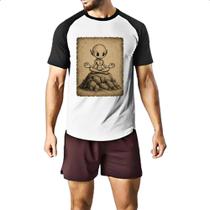 Camiseta Raglan Alien adamaste Anos 30 Camiseta Raglan Alien adamaste Anos 30