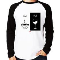 Camiseta Raglan AM Café PM Vinho Manga Longa - Foca na Moda Camiseta Raglan AM Café PM Vinho Manga Longa - Foca na Moda