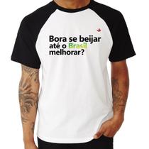 Camiseta Raglan Bora se beijar até o Brasil melhorar - Foca na Moda