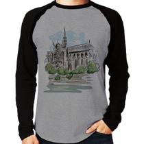 Camiseta Raglan Catedral de Notre-Dame de Paris Manga Longa - Foca na Moda