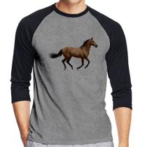 Camiseta Raglan Cavalo Correndo Manga 3/4 - Foca na Moda