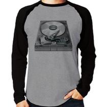 Camiseta Raglan Disco Rígido HD Manga Longa - Foca na Moda Camiseta Raglan Disco Rígido HD Manga Longa - Foca na Moda
