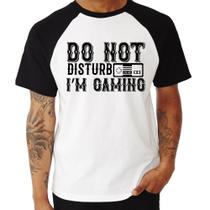 Camiseta Raglan Do Not Disturb I'm Gaming - Foca na Moda Camiseta Raglan Do Not Disturb I'm Gaming - Foca na Moda