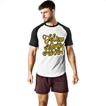 Camiseta Raglan Feliz ano novo escrita dourada Camiseta Raglan Feliz ano novo escrita dourada