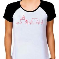 Camiseta Raglan Feminina Branca Quero Café 02 Camiseta Raglan Feminina Branca Quero Café 02