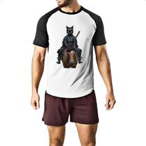 Camiseta Raglan Gato preto samurai Camiseta Raglan Gato preto samurai