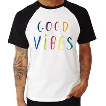 Camiseta Raglan Good Vibes Cores - Foca na Moda