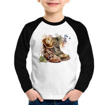 Camiseta Raglan Infantil Botas e Chapéu Retrô Manga Longa - Foca na Moda