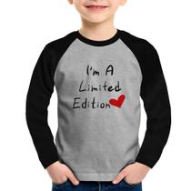 Camiseta Raglan Infantil I'm A Limited Edition Manga Longa - Foca na Moda