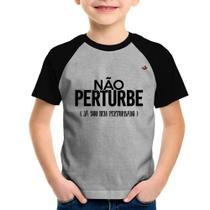 Camiseta Raglan Infantil Não perturbe, já sou bem perturbado - Foca na Moda