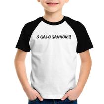 Camiseta Raglan Infantil O GALO GANHOU!!! - Foca na Moda Camiseta Raglan Infantil O GALO GANHOU!!! - Foca na Moda