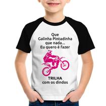 Camiseta Raglan Infantil Trilha com os dindos (moto rosa) - Foca na Moda Camiseta Raglan Infantil Trilha com os dindos (moto rosa) - Foca na Moda