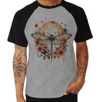 Camiseta Raglan Libélula, Lua e Flores - Foca na Moda Camiseta Raglan Libélula, Lua e Flores - Foca na Moda