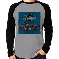 Camiseta Raglan Life on the road Manga Longa - Foca na Moda Camiseta Raglan Life on the road Manga Longa - Foca na Moda