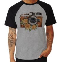 Camiseta Raglan Máquina Fotográfica Vintage e Flores - Foca na Moda